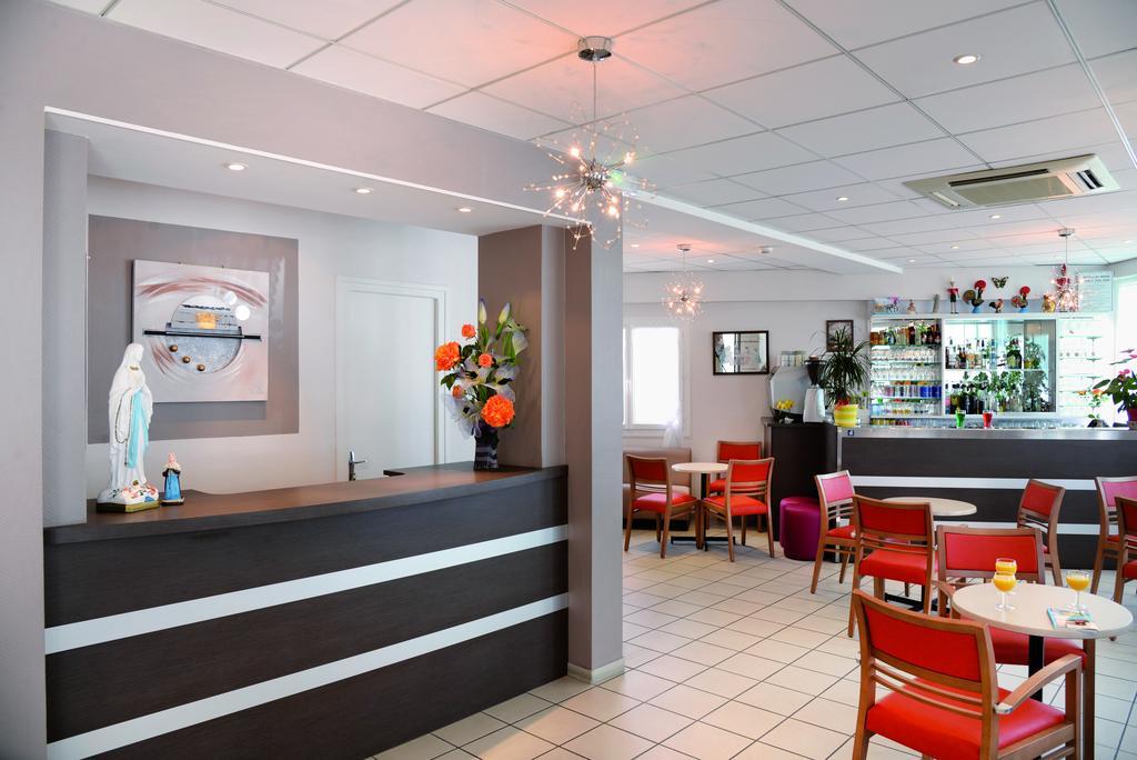 Hotel Saint Contard Lourdes Eksteriør billede